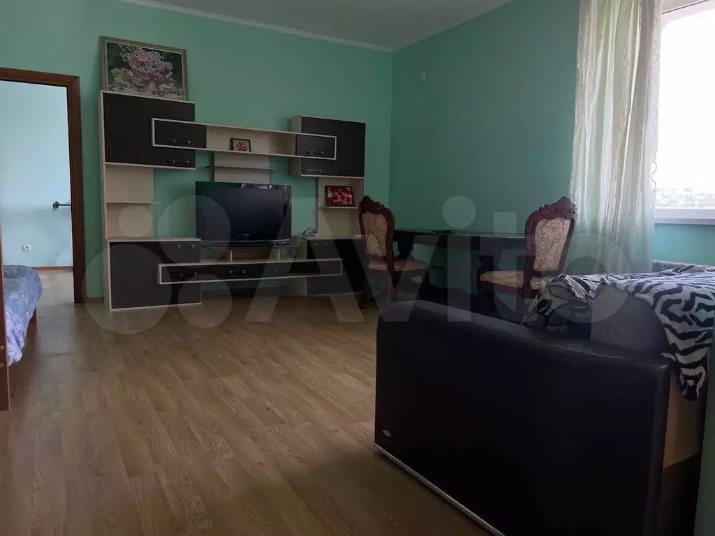 2-к. квартира, 60 м, 4/4 эт. - Фото 1