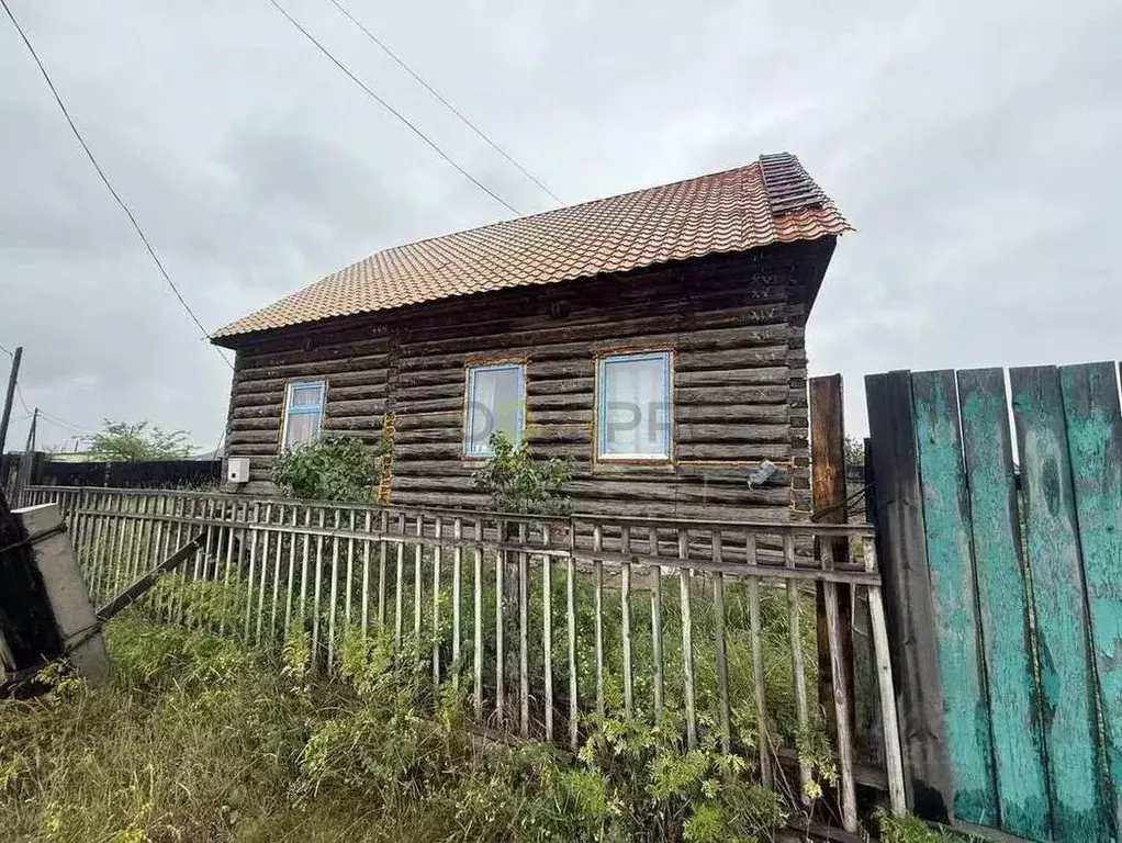 Дом в Бурятия, Иволгинский район, Нижнеиволгинское с/пос, с. Нижняя ... - Фото 1