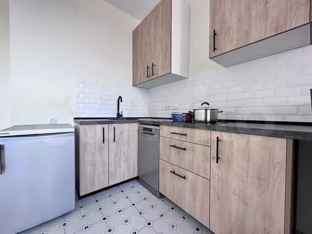 Квартира-студия, 27 м, 20/25 эт. - Фото 0
