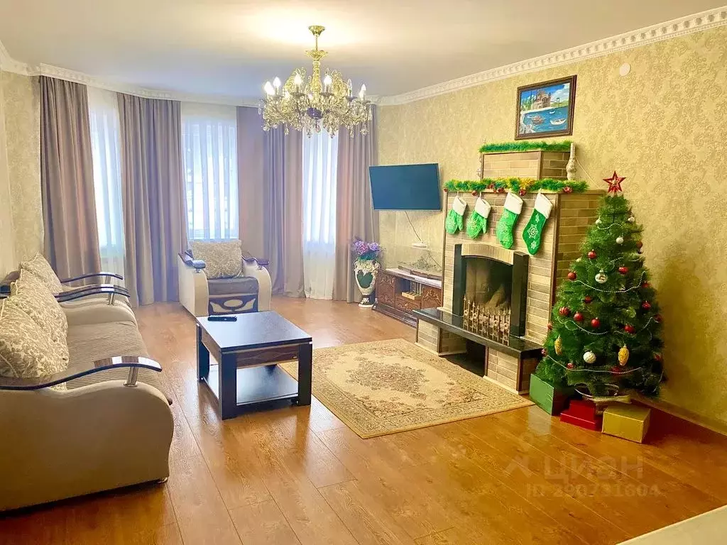 Дом в Карачаево-Черкесия, Теберда Карачаевский городской округ, ул. ... - Фото 1