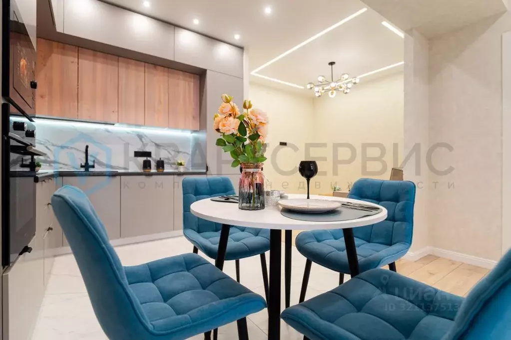 2-к кв. Омская область, Омск Октябрьская ул., 87 (72.7 м) - Фото 1