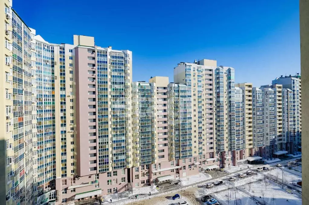 3-к кв. Свердловская область, Екатеринбург ул. Кузнечная, 79 (86.9 м) - Фото 0