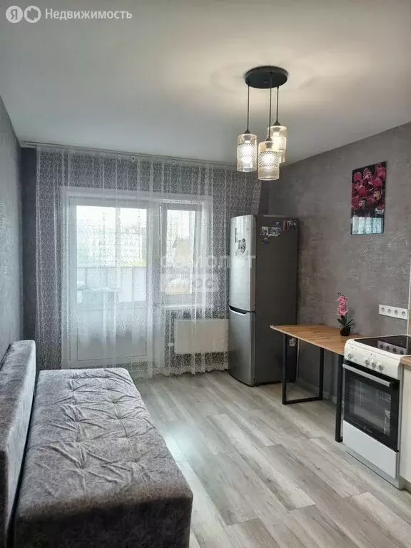 2-комнатная квартира: Иркутск, улица Бородина, 7 (60 м) - Фото 0