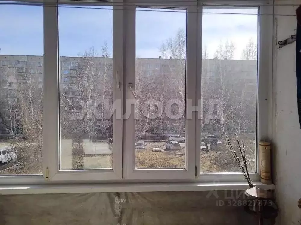 Комната Алтайский край, Барнаул ул. Сухэ-Батора, 9 (13.7 м) - Фото 2