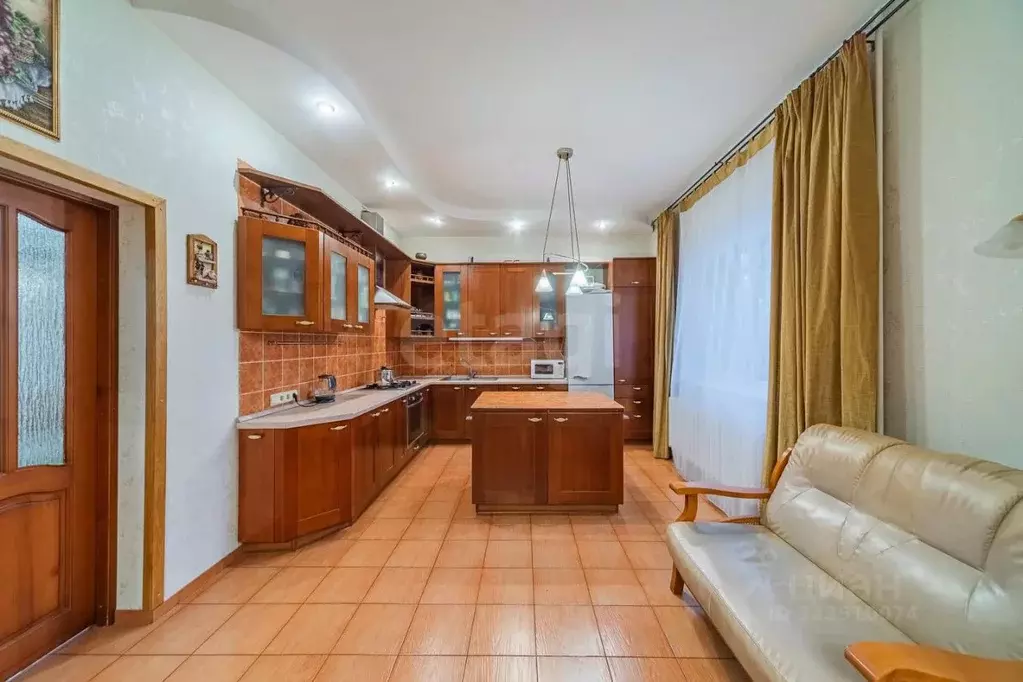 Дом в Саратовская область, Саратов Зональный мкр, ул. Молодежная, 1 ... - Фото 2