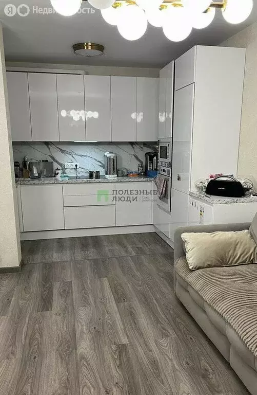 4-комнатная квартира: Красноярск, улица Алексеева, 34 (107.4 м) - Фото 0