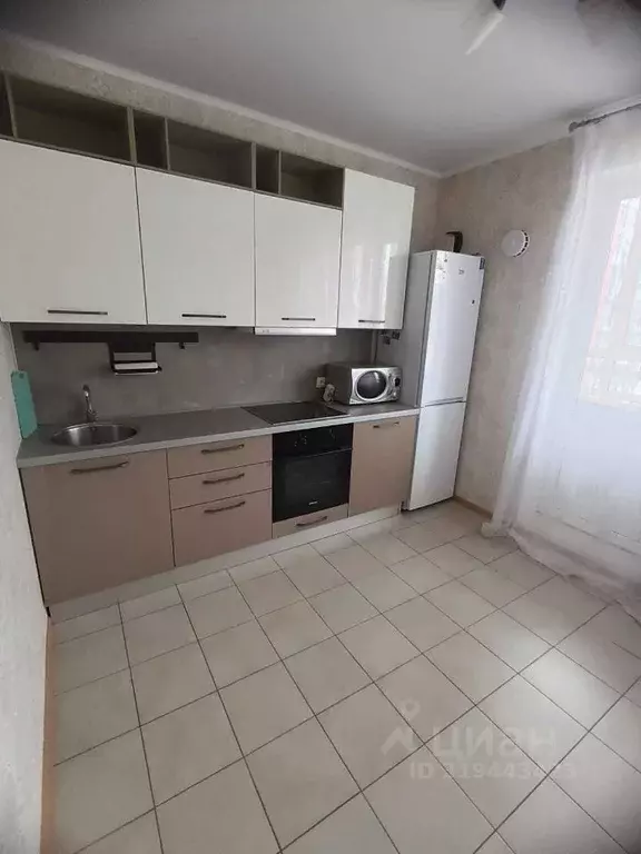 2-к кв. Белгородская область, Старый Оскол Степной мкр, 31 (80.0 м) - Фото 1