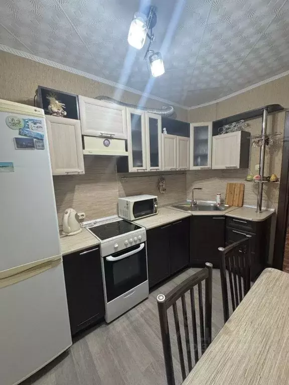 2-к кв. Амурская область, Благовещенск 2-й мкр, ул. Кантемирова, 6 ... - Фото 1
