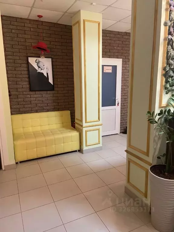 Помещение свободного назначения в Волгоградская область, Волжский ул. ... - Фото 1