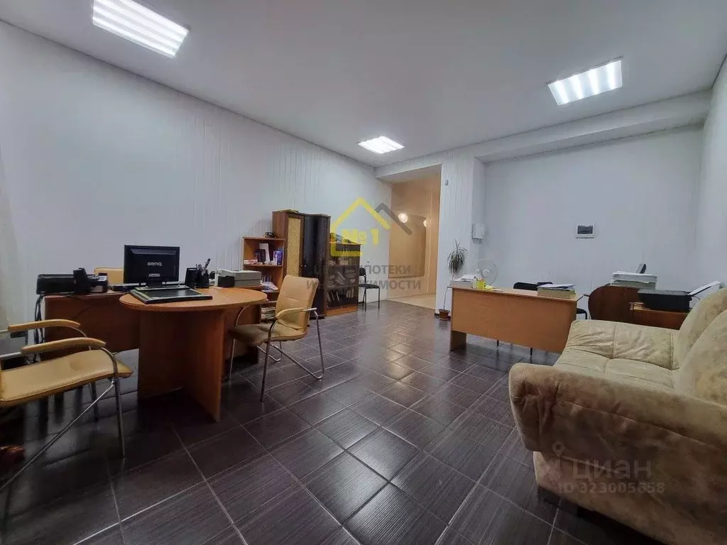 Помещение свободного назначения в Челябинская область, Челябинск ул. ... - Фото 1