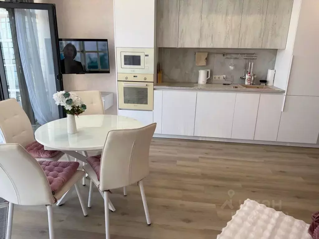 2-к кв. Крым, Алушта ул. Западная, 4к2 (65.0 м) - Фото 1