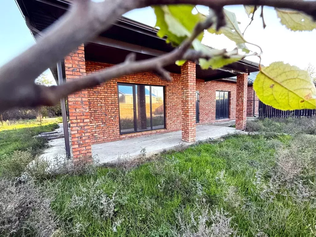 Коттедж в Адыгея, Тахтамукайский район, Козет аул Кольцевая ул. (93 м) - Фото 1