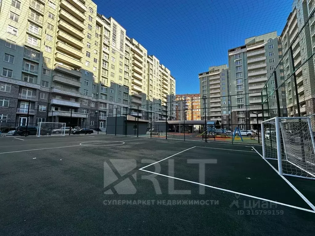 3-к кв. Дагестан, Махачкала ул. Титова, 144к3 (138.0 м) - Фото 0