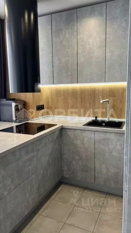 2-к кв. Тюменская область, Тюмень ул. Федюнинского, 64к2 (63.6 м) - Фото 1