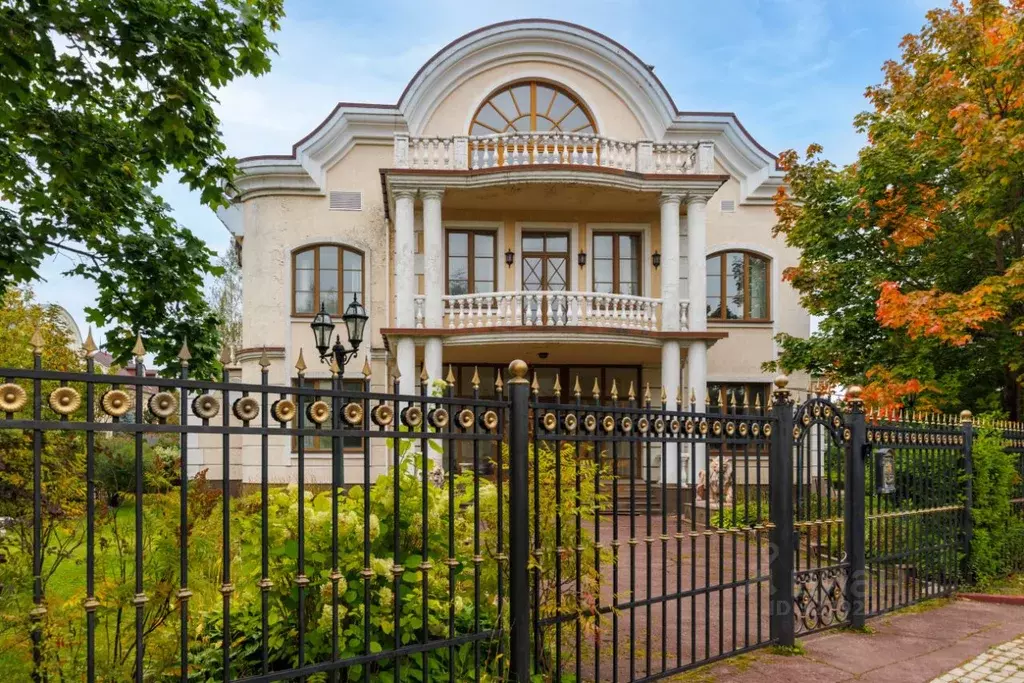 Дом в Московская область, Красногорск городской округ, с. ... - Фото 1