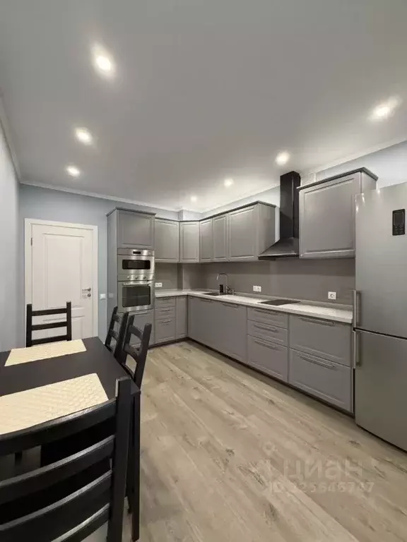 3-к кв. Татарстан, Казань ул. Рауиса Гареева, 90к3 (77.6 м) - Фото 1