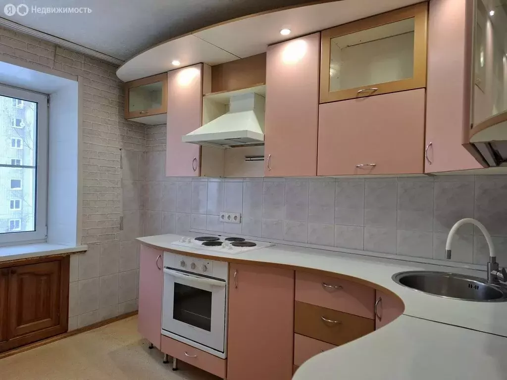 3-комнатная квартира: Киров, улица Андрея Упита, 8 (60.5 м) - Фото 1