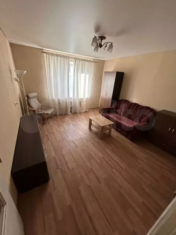 1-к. квартира, 40 м, 8/9 эт. - Фото 1