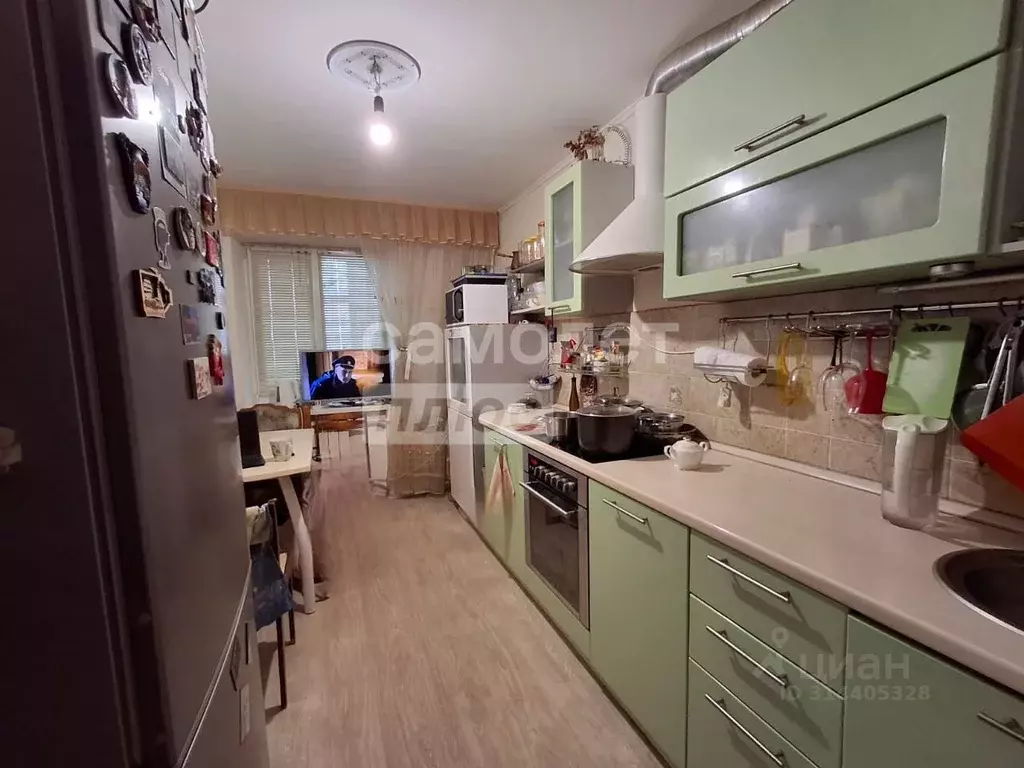 2-к кв. Самарская область, Тольятти 11-й кв-л,  (56.0 м) - Фото 0