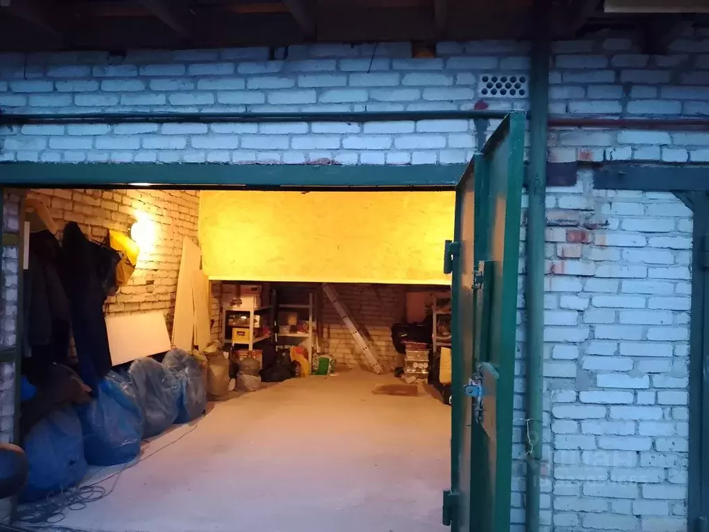 Гараж в Ленинградская область, Гатчинский муниципальный округ, Вырица ... - Фото 1