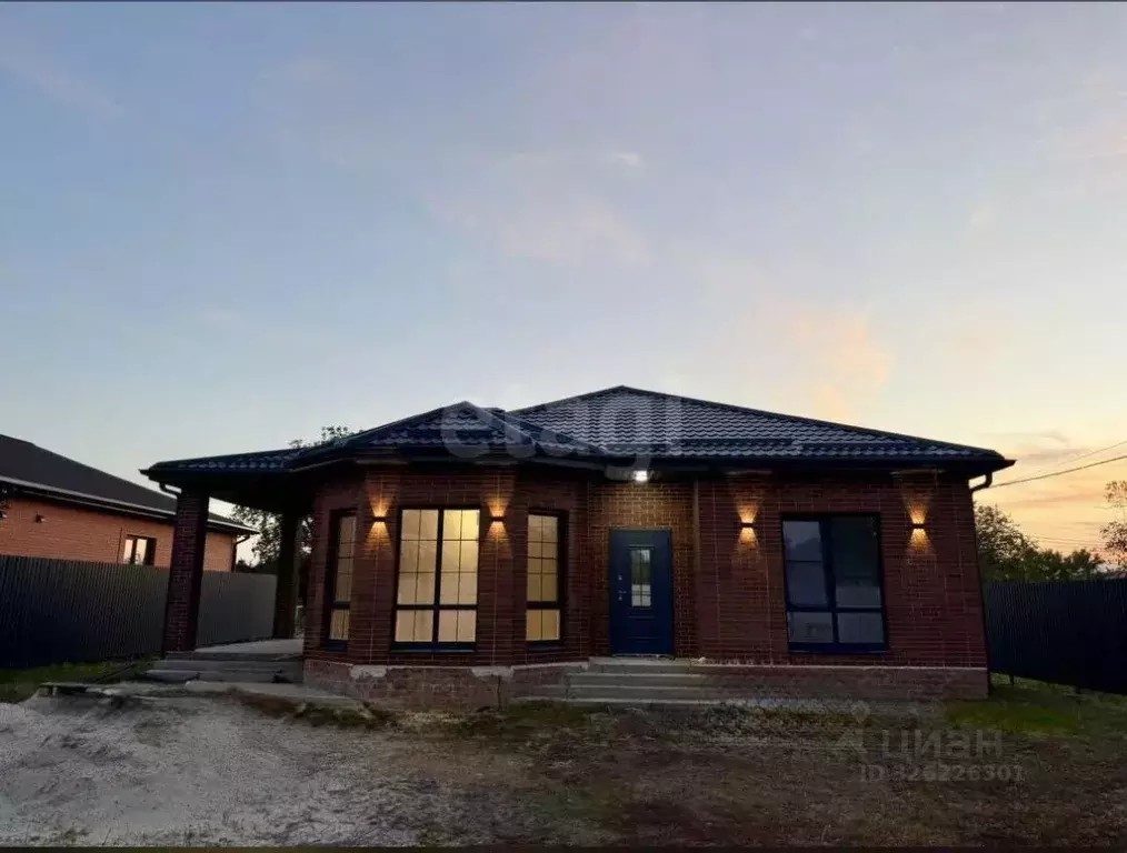 Дом в Ростовская область, Новочеркасск 9-я линия (117 м) - Фото 1