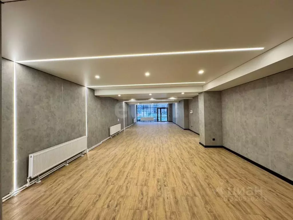 Торговая площадь в Татарстан, Казань ул. Гарифа Ахунова, 22А (106 м) - Фото 1