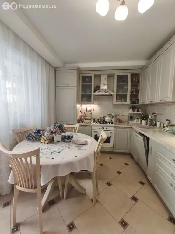 2-комнатная квартира: Чебаркуль, улица Карпенко, 2 (66.1 м) - Фото 1