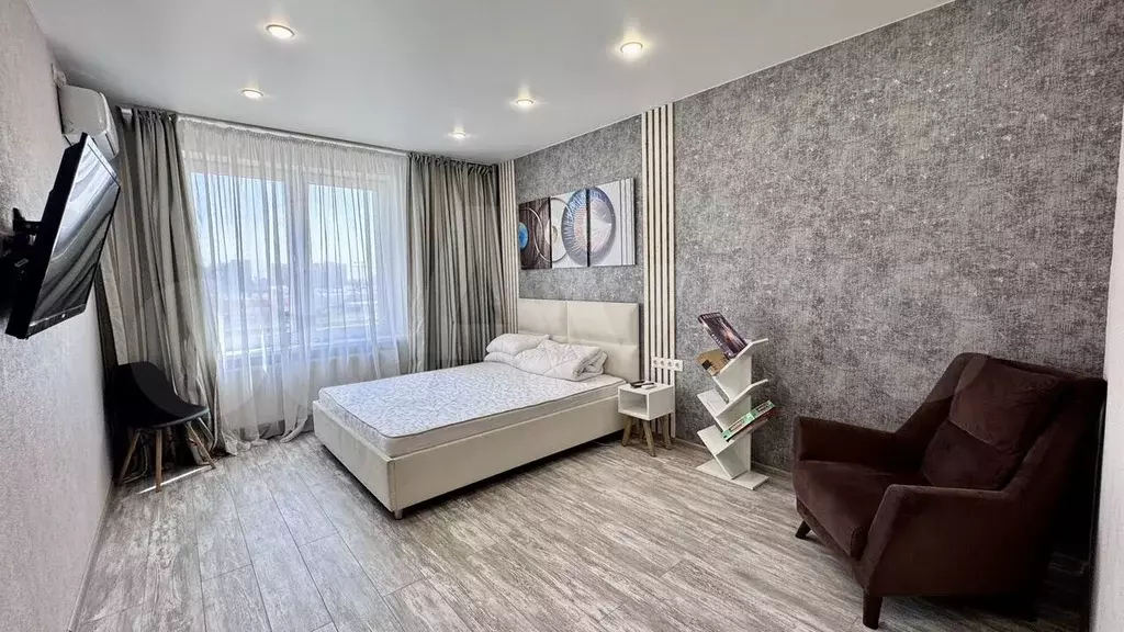 1-к. квартира, 42 м, 9/10 эт. - Фото 1