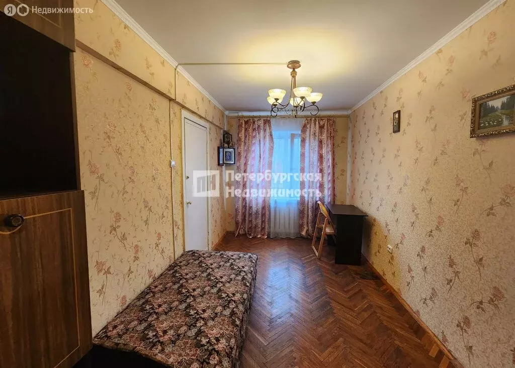 3-комнатная квартира: Санкт-Петербург, проспект Шаумяна, 47 (56.6 м) - Фото 0