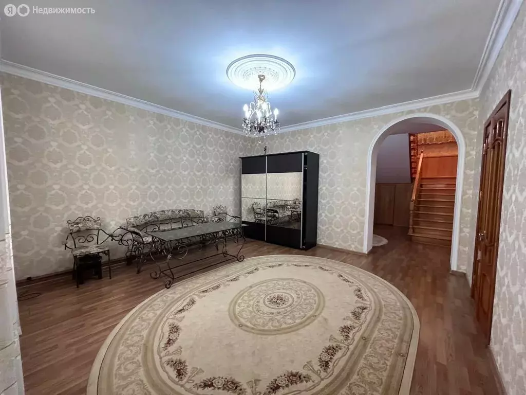 Дом в Дербент, улица имени Надыра Эмиргамзаева, 42В (240 м) - Фото 0