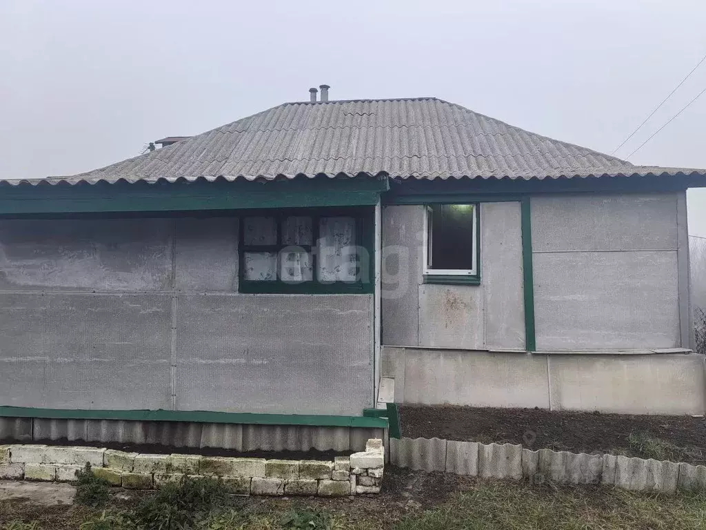 Дом в Белгородская область, Алексеевский муниципальный округ, с. ... - Фото 1