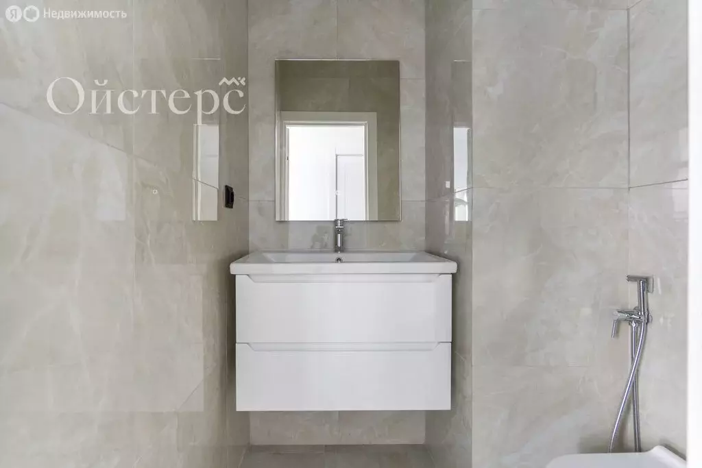 3-комнатная квартира: Санкт-Петербург, Благодатная улица, 50 (68.3 м) - Фото 1