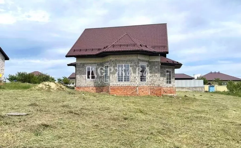 Коттедж в Белгородская область, Старый Оскол Радужный мкр,  (172 м) - Фото 0
