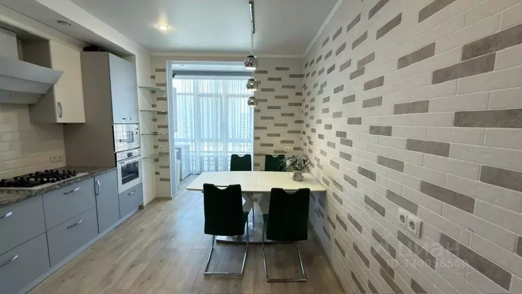 2-к кв. Крым, Евпатория просп. Победы, 50 (75.4 м) - Фото 1