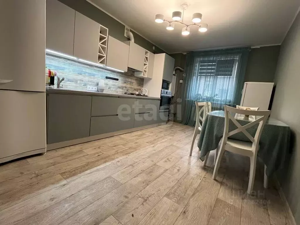 3-к кв. Курская область, Курск ул. Чернышевского, 68А (108.0 м) - Фото 1