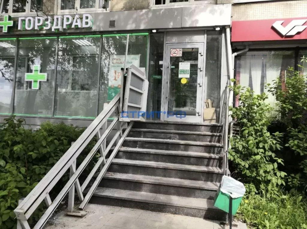 Торговая площадь в Москва Азовская ул., 25К1 (65 м) - Фото 1