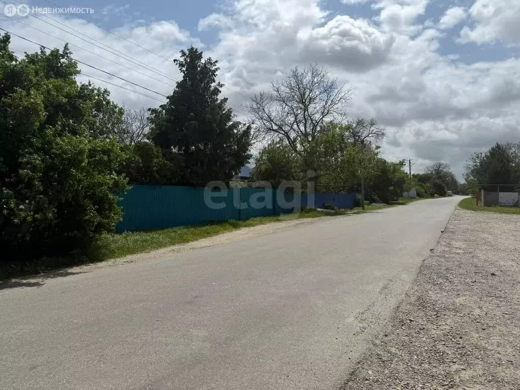 Участок в хутор Прогресс, Шоссейная улица (15.5 м) - Фото 0
