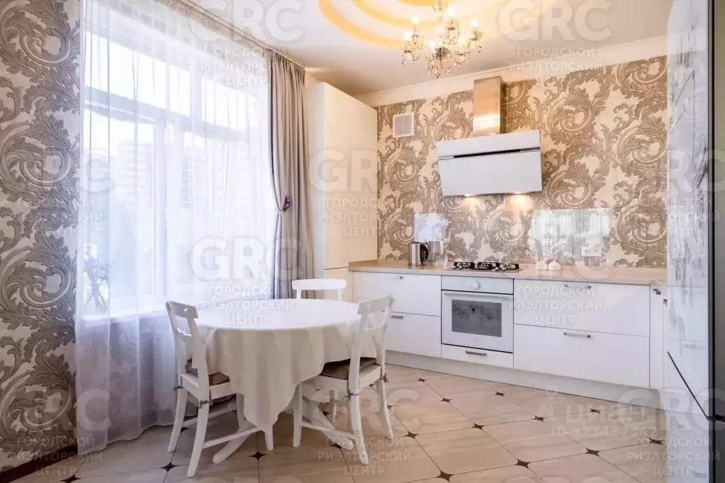 3-к кв. Краснодарский край, Сочи Адлер жилрайон, ул. Крупской, 32 ... - Фото 1