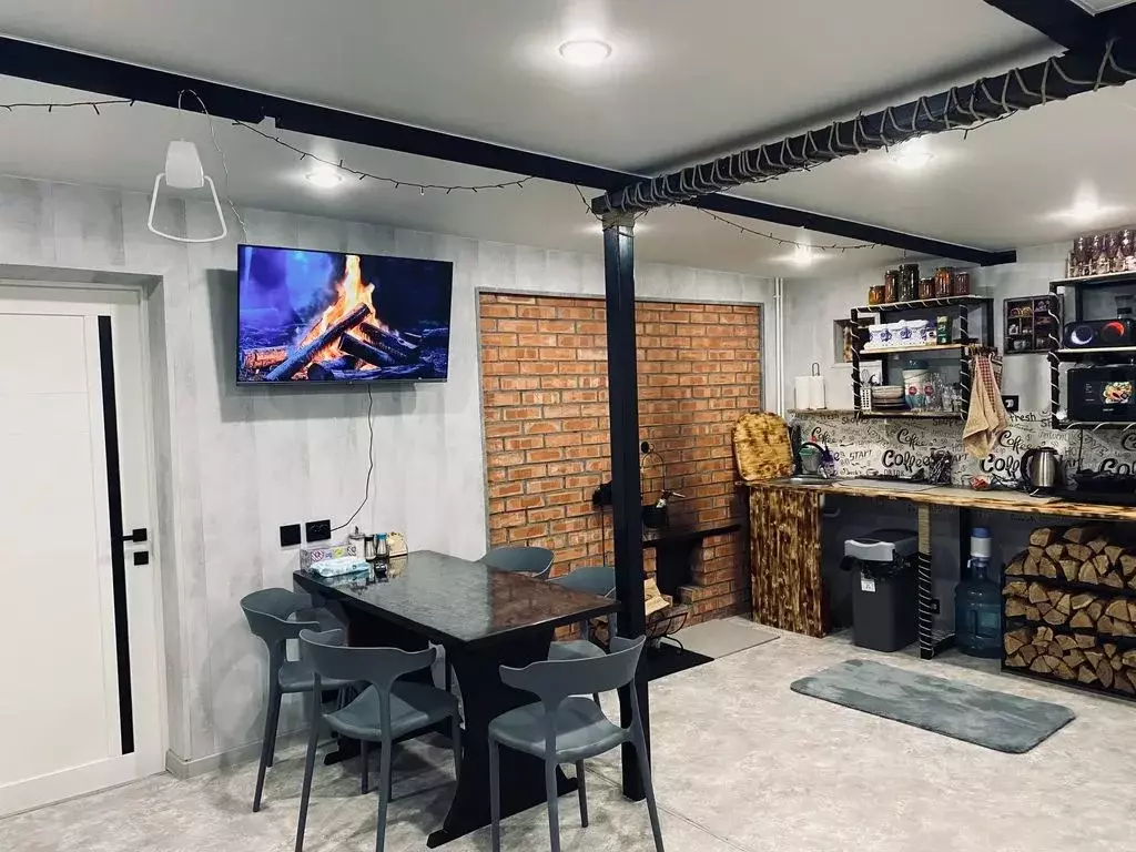 Дом в Волгоградская область, Волгоград ул. Джамбула Джабаева, 42/80 ... - Фото 1