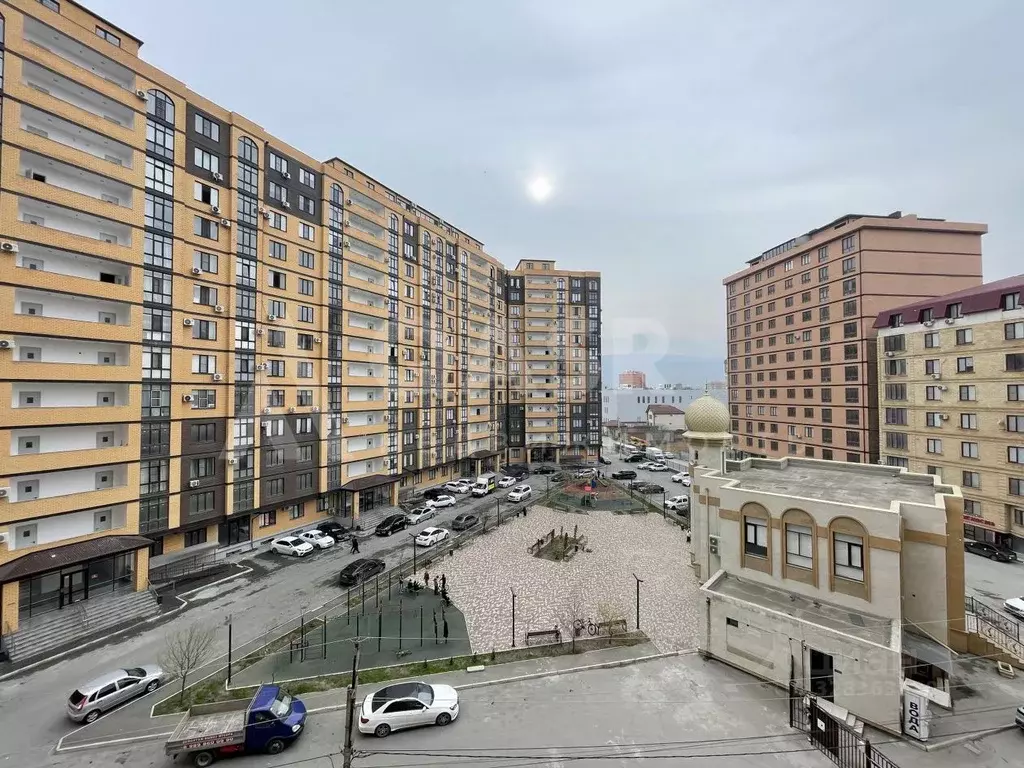 2-к кв. Дагестан, Махачкала ул. Хивская, 5 (75.0 м) - Фото 1