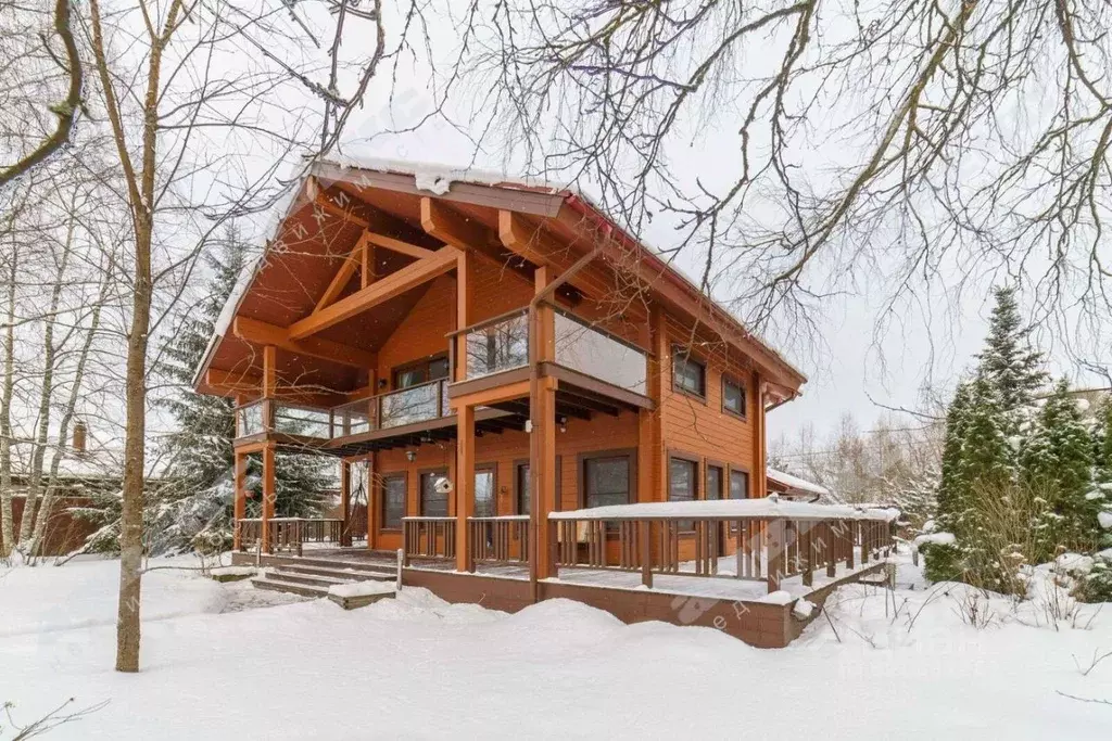 Дом в Ленинградская область, Выборгский район, Рощинское городское ... - Фото 1