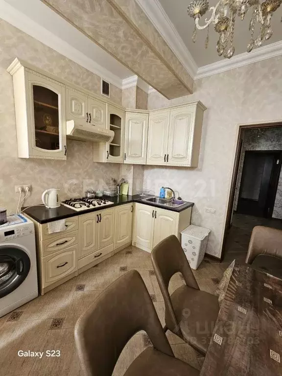 3-к кв. Дагестан, Махачкала ул. Аскерханова, 9В (88.0 м) - Фото 0