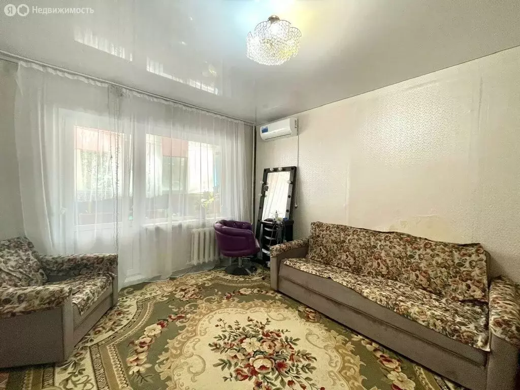 3-комнатная квартира: Астрахань, Мелиоративная улица, 10 (65.6 м) - Фото 0