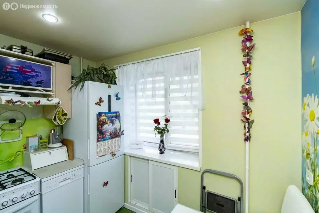 4-комнатная квартира: Тюмень, Харьковская улица, 52 (61.1 м) - Фото 1