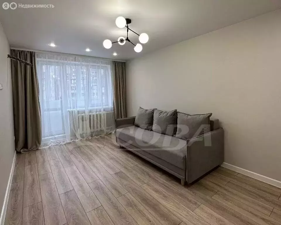 2-комнатная квартира: Тюмень, улица Немцова, 39 (51 м) - Фото 0