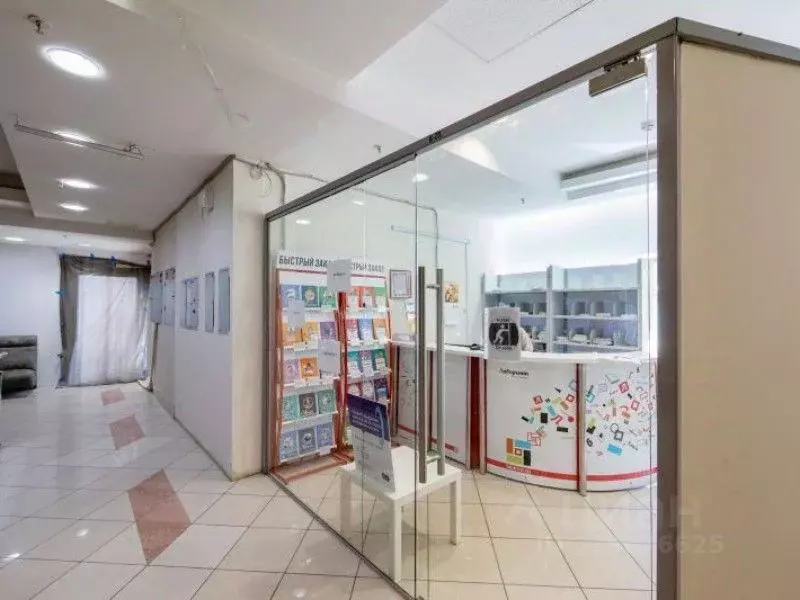 Торговая площадь в Санкт-Петербург Думская ул., 4 (18 м) - Фото 1