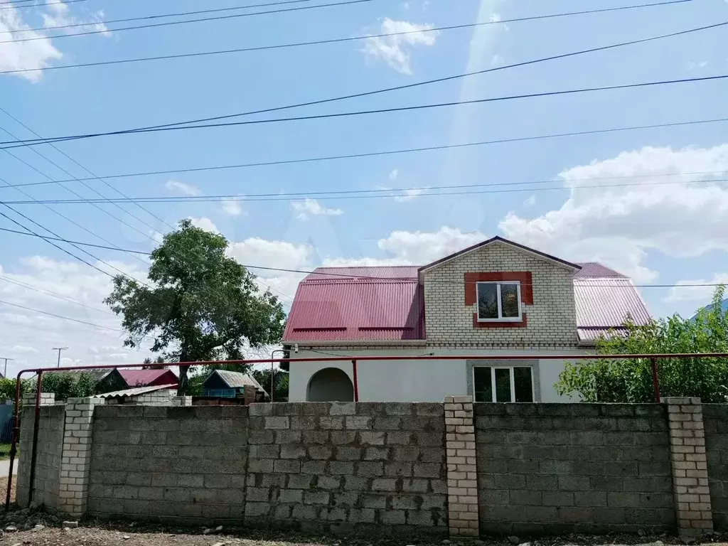 Дом 241,2 м на участке 4,6 сот. - Фото 1