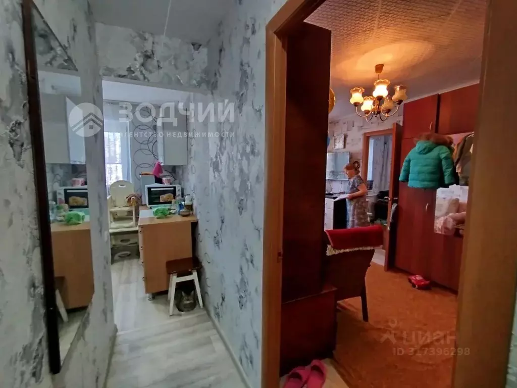 3-к кв. Чувашия, Канаш ул. 30 лет Чувашии, 8 (42.4 м) - Фото 1