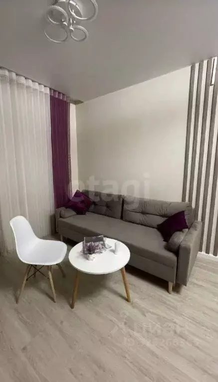 Студия Тюменская область, Тюмень ул. Республики, 204к4 (48.0 м) - Фото 1