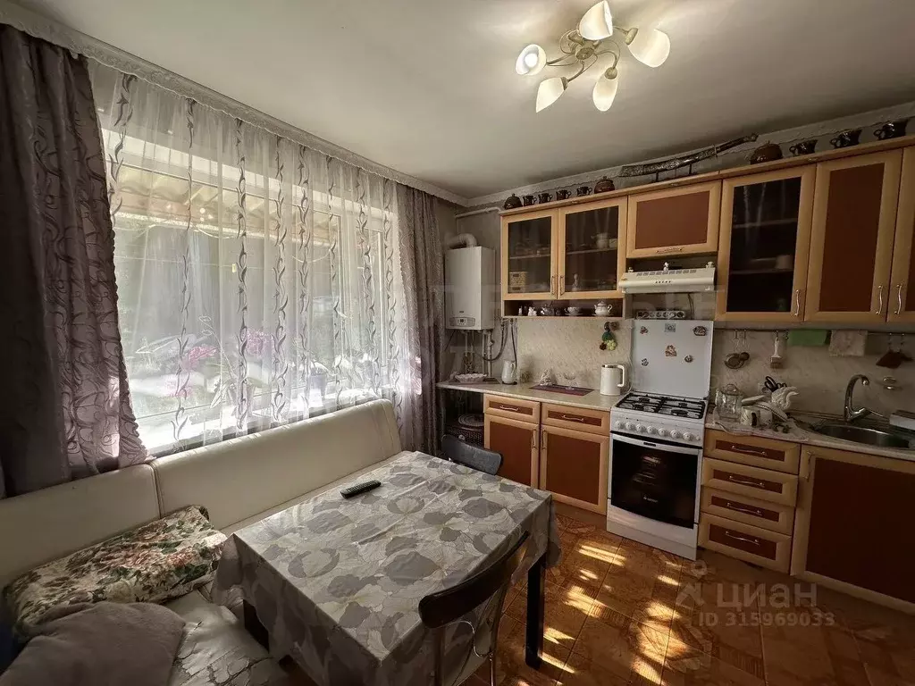 4-к кв. Новгородская область, Боровичи пер. Новоселецкий, 1 (64.6 м) - Фото 1